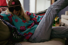 Load image into Gallery viewer, Vaughn Sunglasses (Emerald Marble) - likesushi