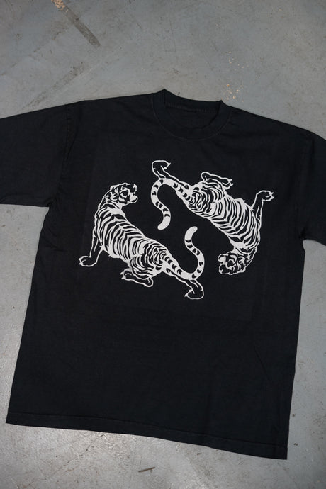 Dueling Tigers + City Logo T-Shirt (Dolphin Blue) - likesushi
