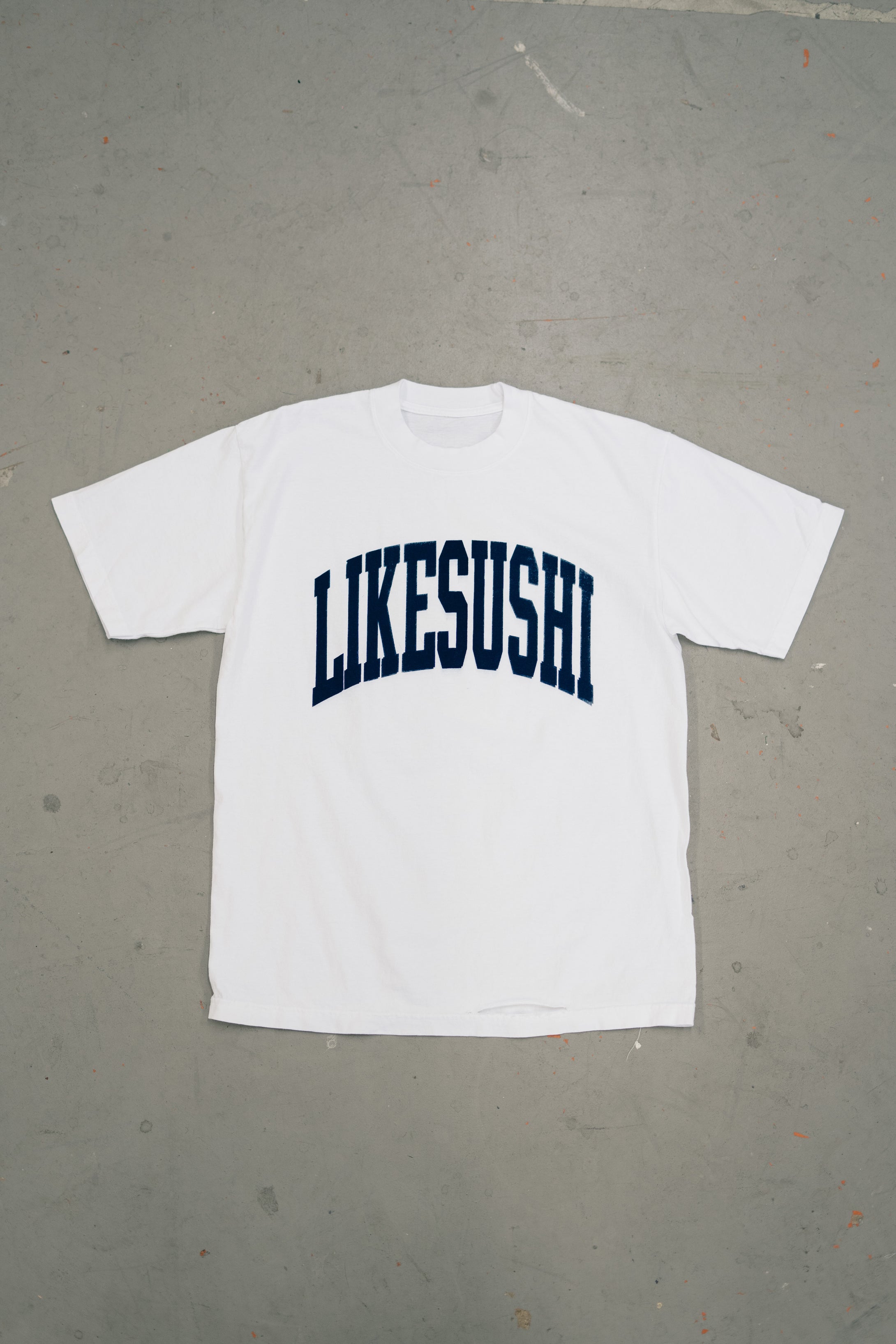 Arch Logo Studio & Design T-Shirt (White/Denim Blue) - likesushi