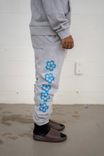 Load image into Gallery viewer, Arch Logo Blossom Sweatpants (Athletic Grey) - likesushi
