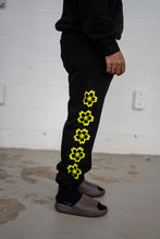 Load image into Gallery viewer, Arch Logo Blossom Sweatpants (Black/Matte Neon) - likesushi
